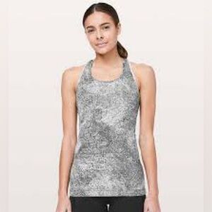 Lululemon Cool Racerback Gray Patterned Tank Top SZ 2 EUC still has pull tag